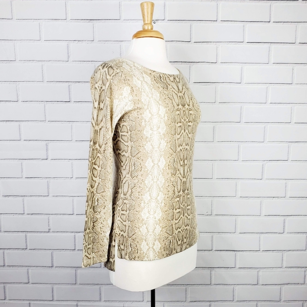 Womens Long Sleeve Snake Skin Blouse Top High-Low Hem Size Small S Beige - Picture 3 of 8
